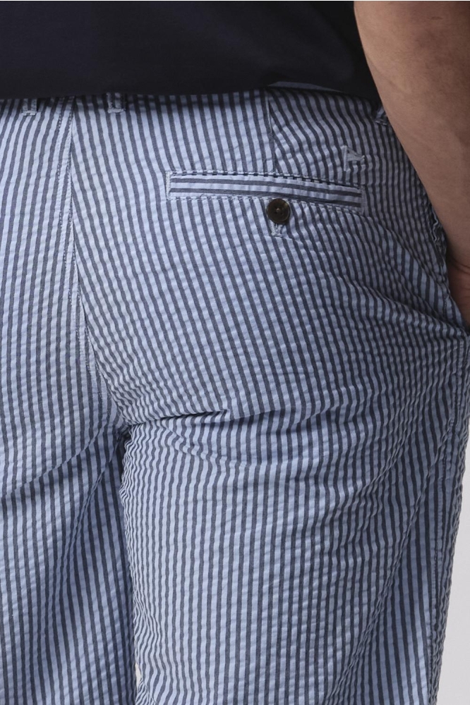 SEERFORD SHORT 096110 3253 CHAMBRAY BLUE STREEP